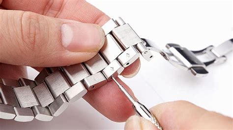 how to remove links from a watch without tool|how to remove watch pin.